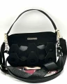 Massimo Contti damska torebka listonoszka z wycinanym wzorem czarna – przód z uchwytem i dwoma paskami