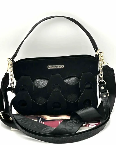 Massimo Contti damska torebka listonoszka z wycinanym wzorem czarna – przód z uchwytem i dwoma paskami