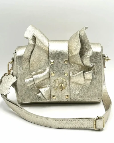 Laura Biaggi złota torebka listonoszka ze skóry naturalnej – przód z paskiem