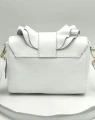 Biała torebka listonoszka Laura Biaggi ze skóry naturalnej – tył