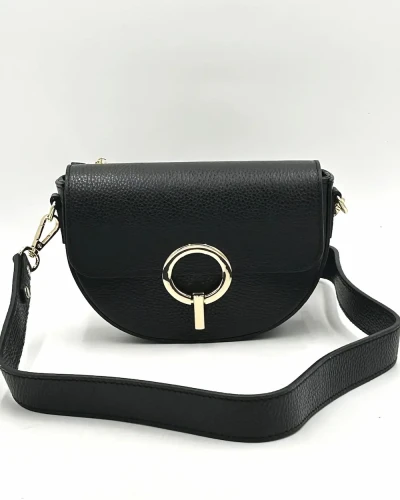 Czarna torebka listonoszka Laura Biaggi ze skóry naturalnej – przód z paskiem