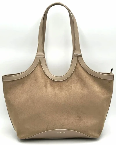 Torebka shopper Laura Biaggi taupe wykonana z miękkiego ekozamszu i skóry ekologicznej. Modna shopperka damska w odcieniu cappuccino, beżu i jasnego brązu.