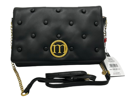 Czarna torebka listonoszka Monnari z klapką i łańcuszkiem – elegancka damska torebka