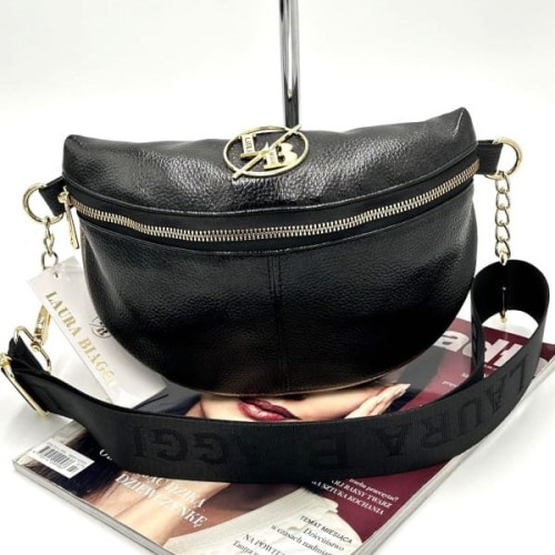 Czarna torebka nerka Laura Biaggi z połyskiem i biżuteryjnym logo